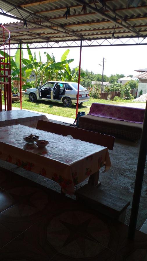Guesthouse U Moti New Athos Exterior foto